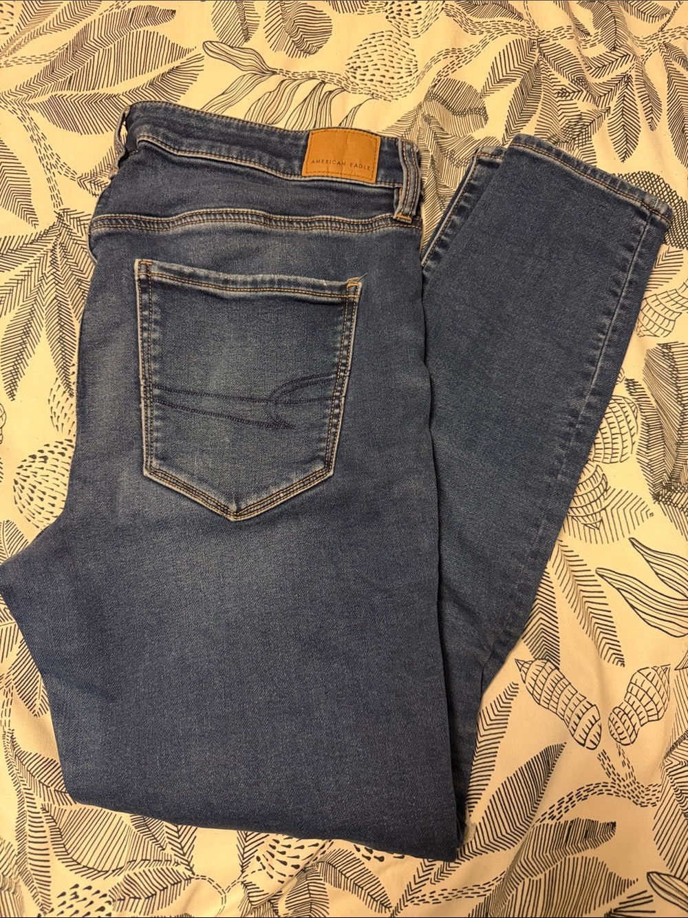 American Eagle Outfitters Blue Skinny Jeans — Classic Stretch Denim